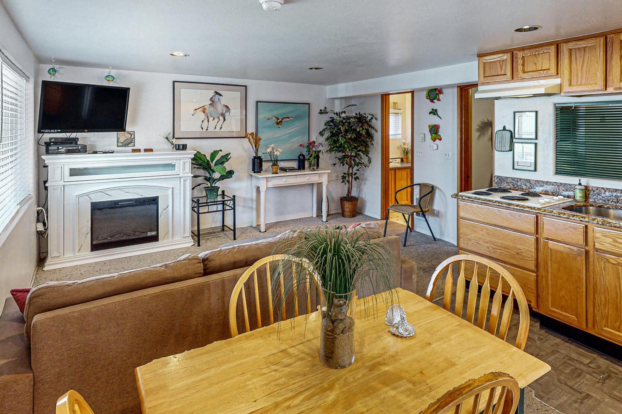 Flounder'S Crib Condo Lincoln City Exterior photo