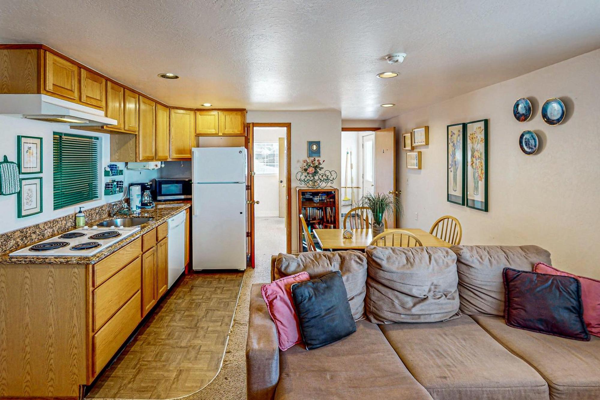 Flounder'S Crib Condo Lincoln City Exterior photo